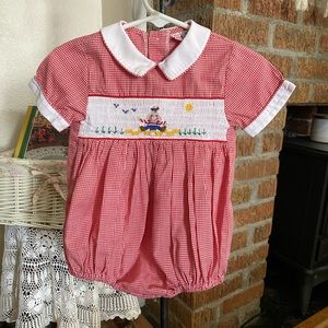 Orient Expressed Inc Smocked Infant boys Romper size 6 months